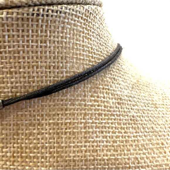 Claude Dasque Mother of Pearl Necklace made in France, sterling silver accents - Picture 11 of 14